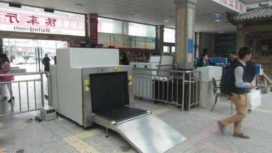 天眼安檢機(jī)在汽車(chē)站