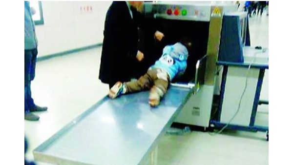 過通道式x光安檢機時應(yīng)該注意哪些問題